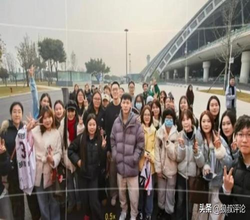 国足中场换,张韦退场,徐李替补登,BG真人厅下载,BG真人厅娱乐,BG真人厅官网,BG真人厅app